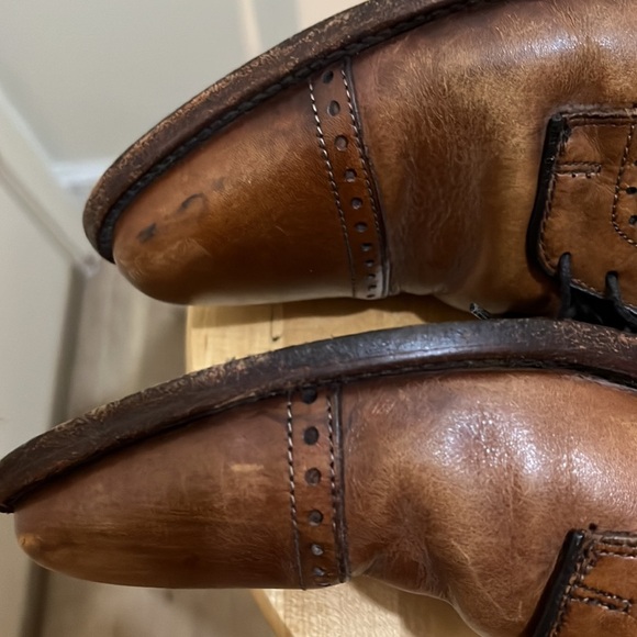 Allen Edmonds Clifton men’s brown leather dress shoe. Size 8.5. main image 6